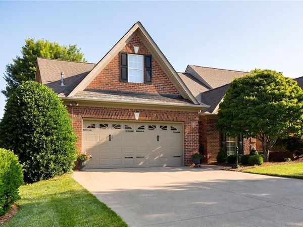 1079 Muirfield Avenue, Clemmons, NC 27012