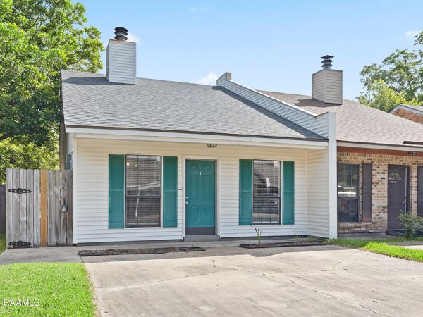 102 Longfellow Drive , Unit B, Lafayette, LA 70503