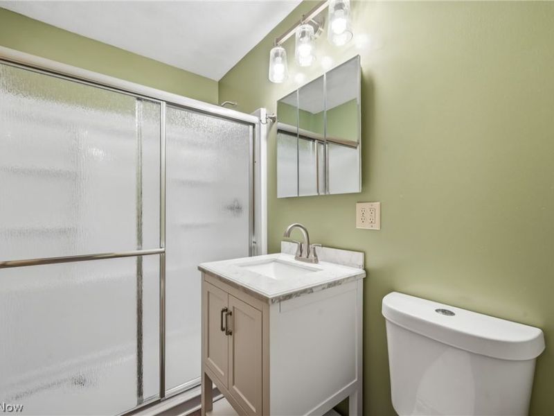 601 Murray Hill Drive, Youngstown, OH 44505 Photo 14