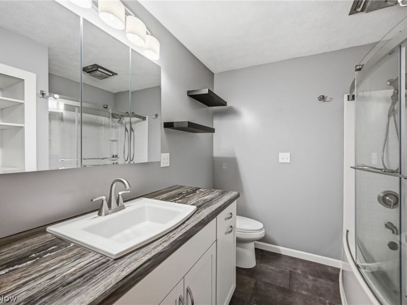 601 Murray Hill Drive, Youngstown, OH 44505 Photo 22
