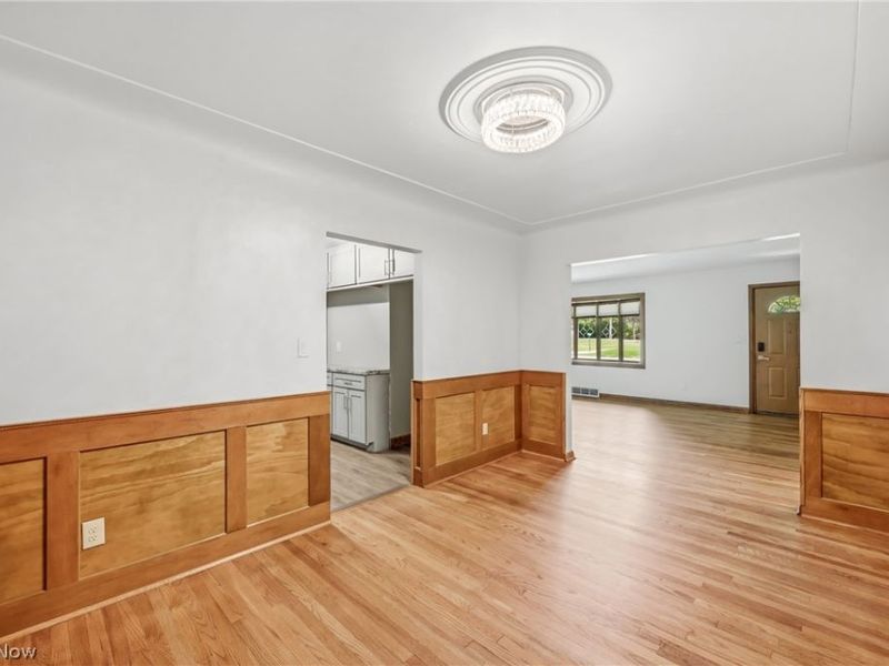 601 Murray Hill Drive, Youngstown, OH 44505 Photo 6