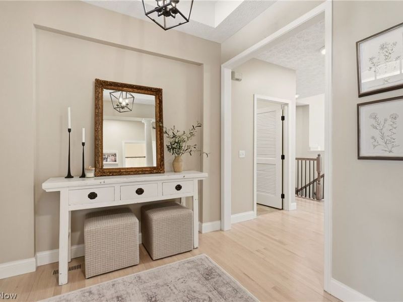 925 Alder Run Way, Akron, OH 44333 Photo 3