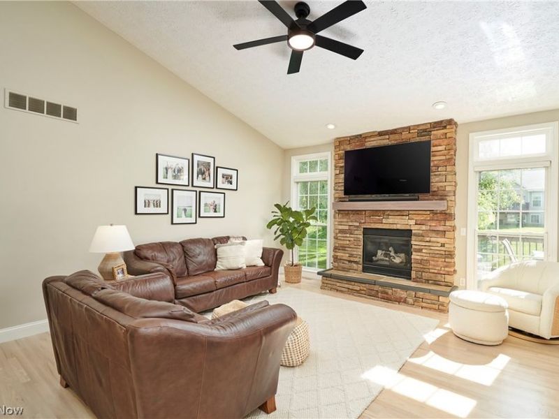 925 Alder Run Way, Akron, OH 44333 Photo 5