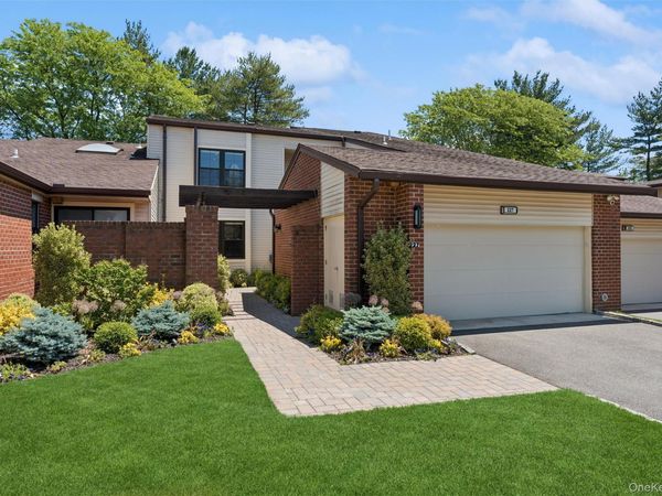 227 Ibis Court , Manhasset, NY 11030