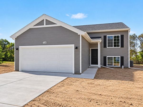 71348 Embassy Road, Edwardsburg, MI 49112