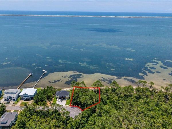 5971 Emerald Sound Drive, Gulf Breeze, FL 32563