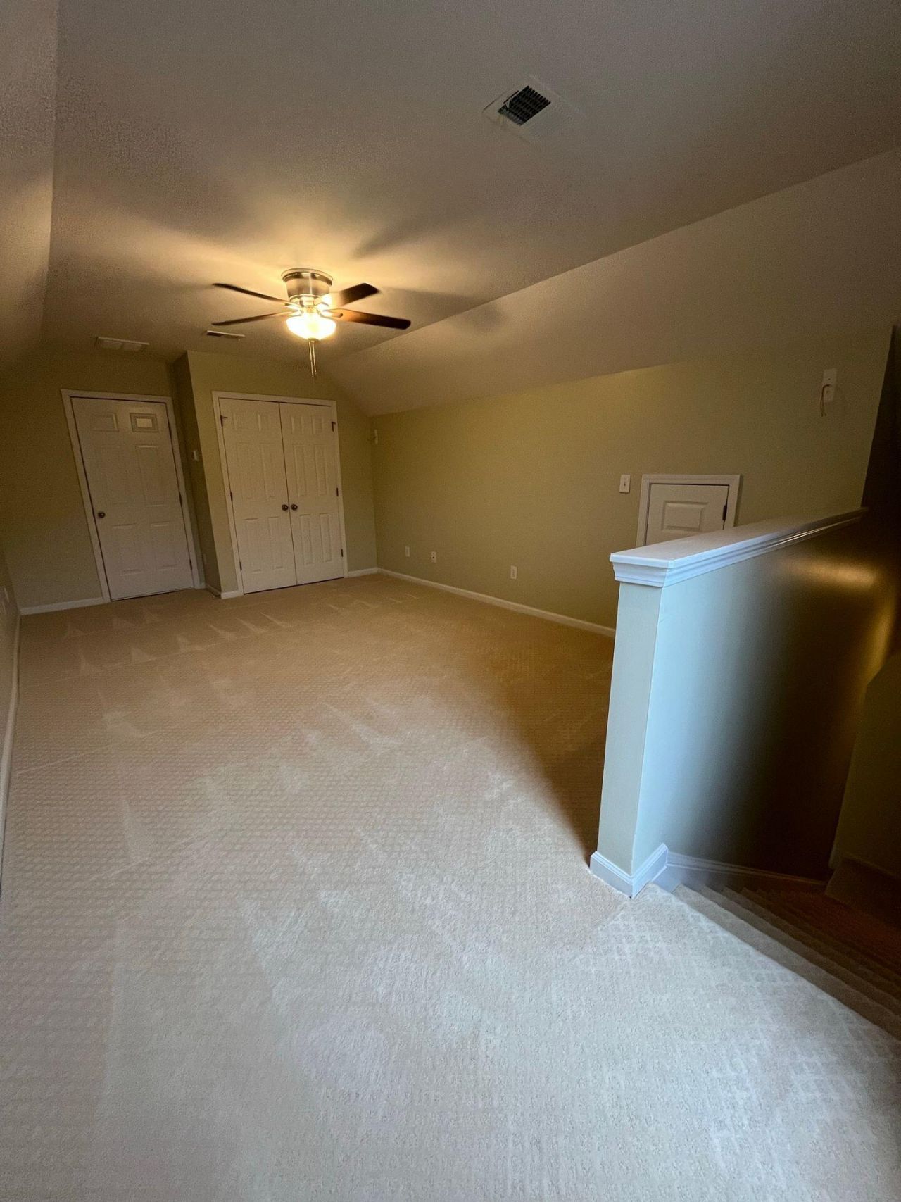 132 Avonshire Drive Photo 12