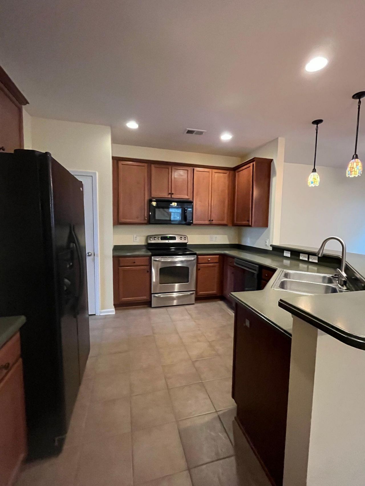 132 Avonshire Drive Photo 5