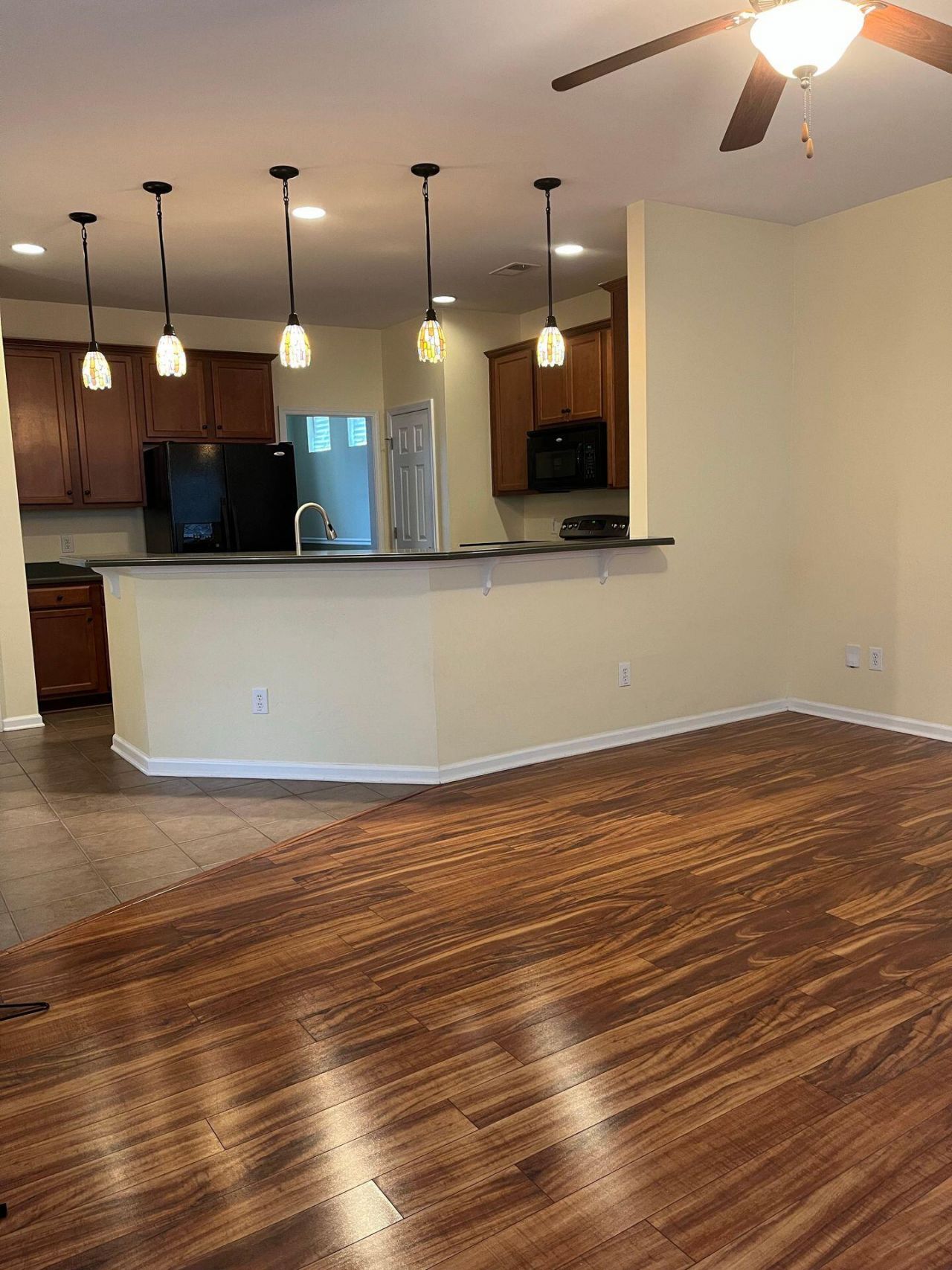 132 Avonshire Drive Photo 6
