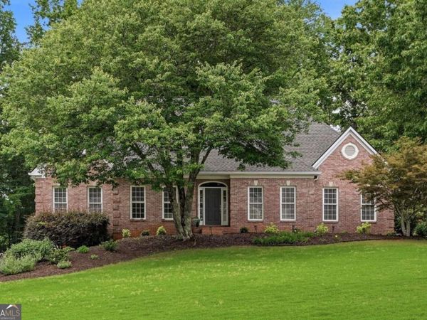 1095 Laurian Park Drive, Roswell, GA 30075