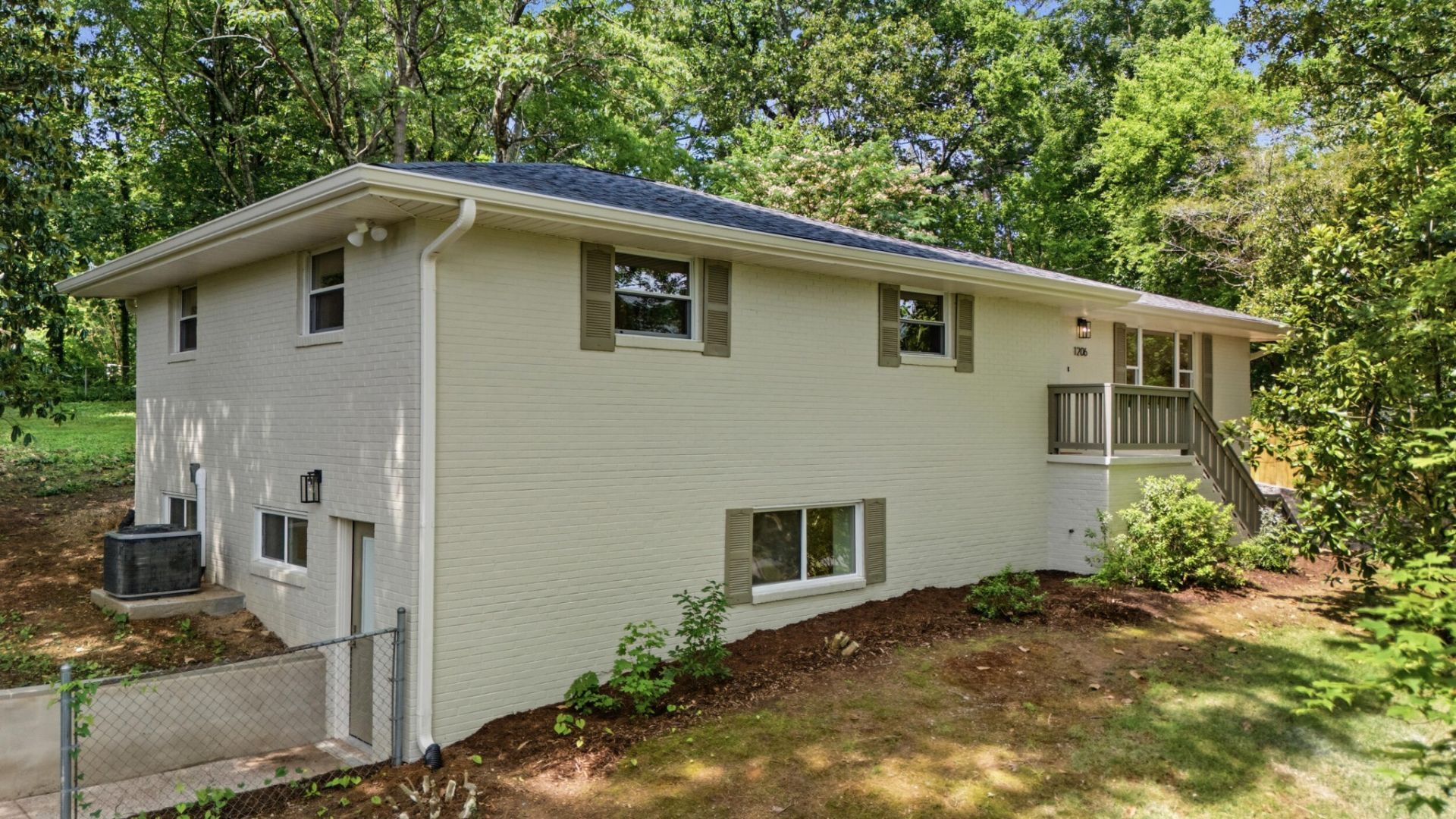 1206 Clermont Drive, Chattanooga, TN 37415 Main Photo