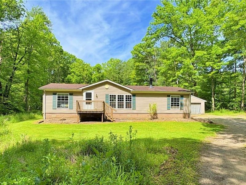4233 County Line Road, Diamond, OH 44412 Photo 1