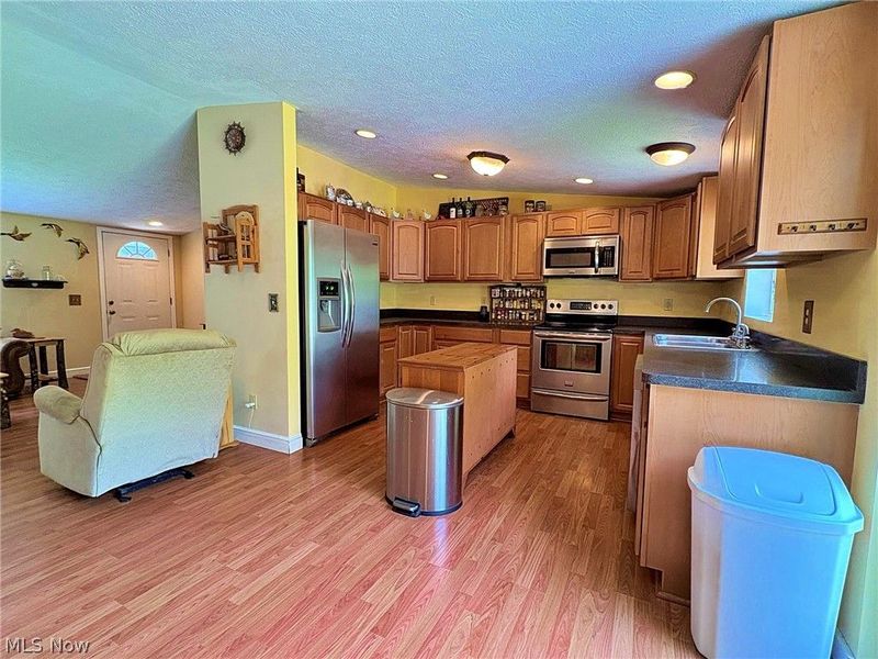 4233 County Line Road, Diamond, OH 44412 Photo 17