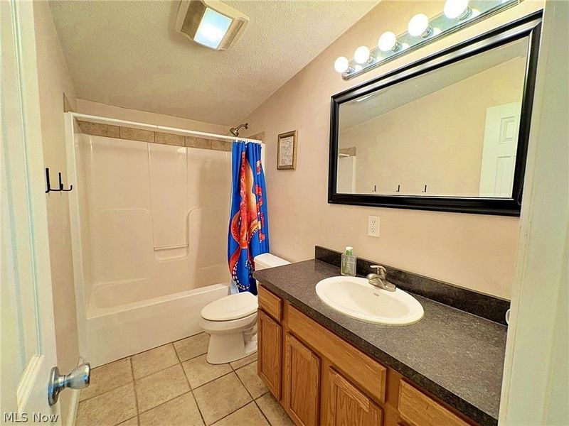 4233 County Line Road, Diamond, OH 44412 Photo 21