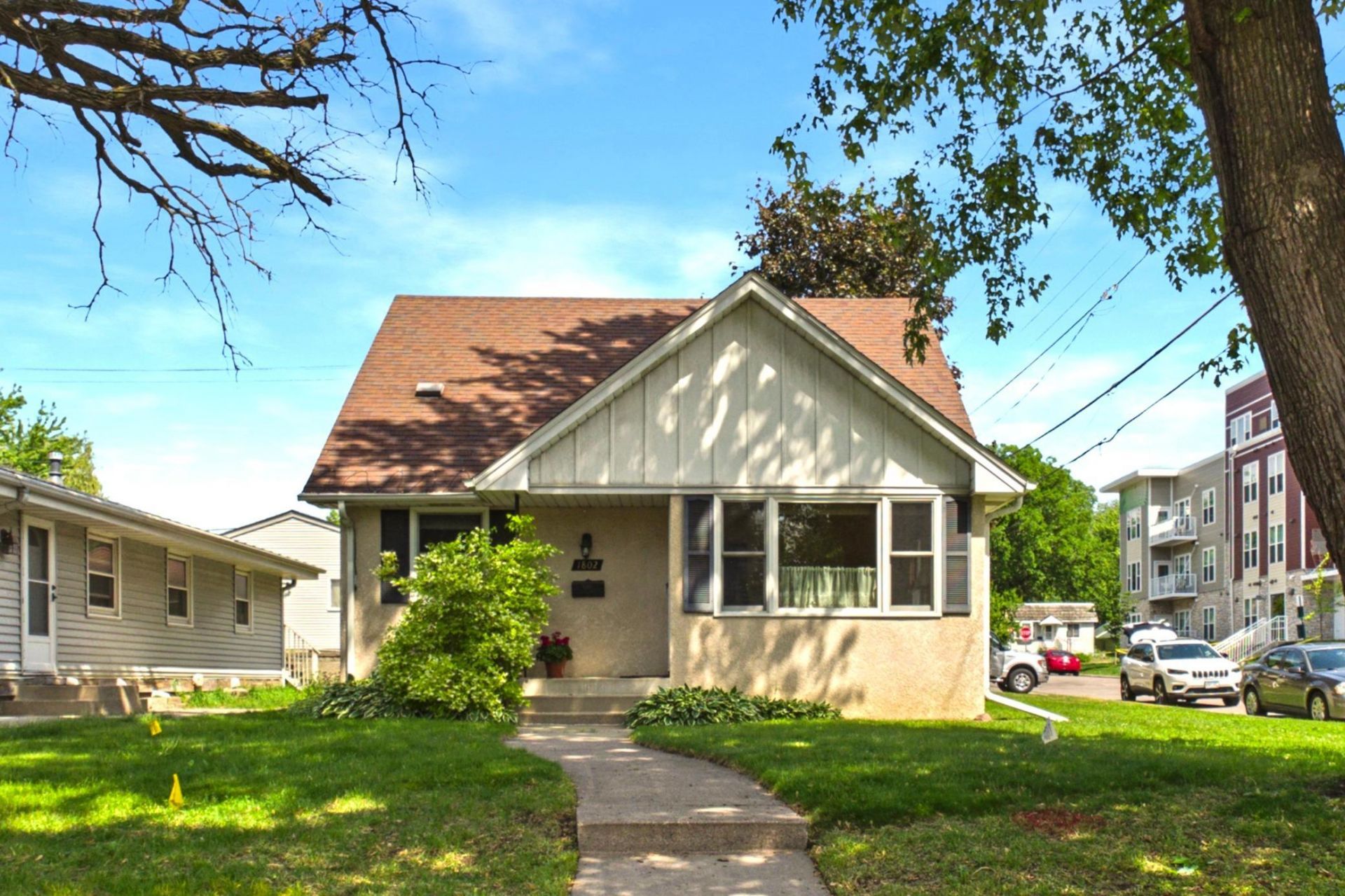 1802 Malvern Street , Roseville, MN 55113
