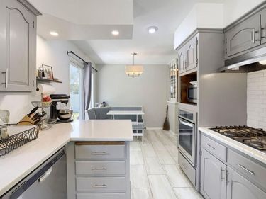 2550 Aldine Street, Roseville, MN 55113