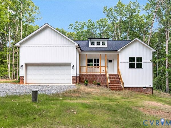 716 Pine Harbour Drive , Mineral, VA 23117