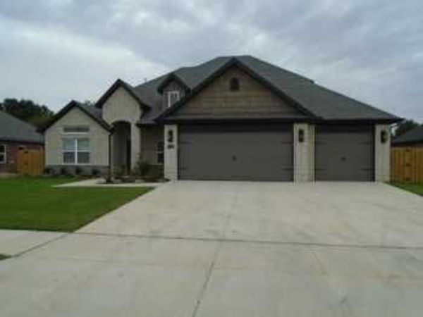 1720 Ella Place , Centerton, AR 72713