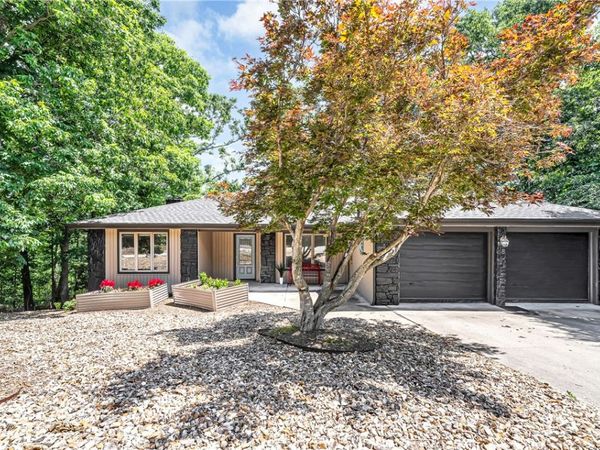 8 Brucker Drive, Bella Vista, AR 72715