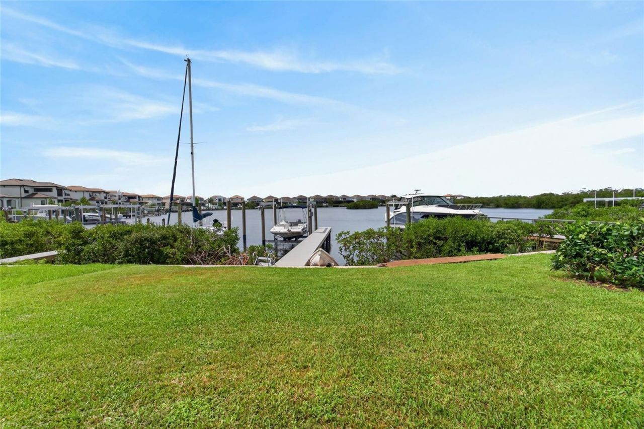 1108 Seagrape Drive , Ruskin, FL 33570 Photo