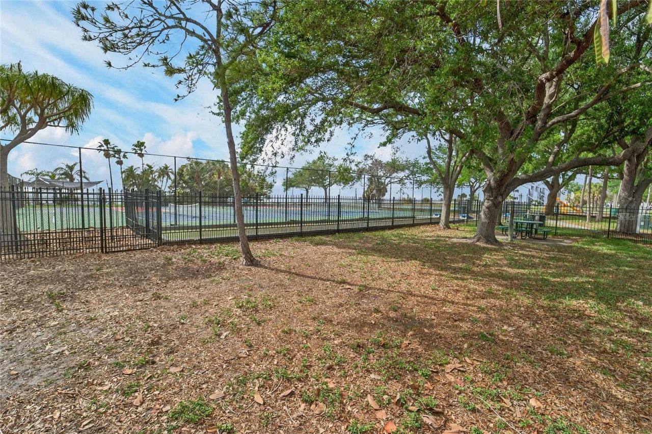 1108 Seagrape Drive , Ruskin, FL 33570 Photo