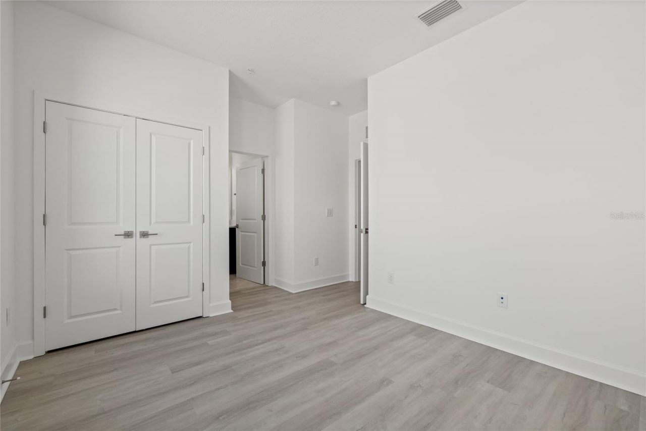305 15th Street N, Saint Petersburg, FL 33705 Photo