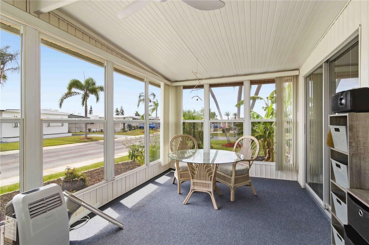 5402 Chateau Lane , Bradenton, FL 34207 Photo