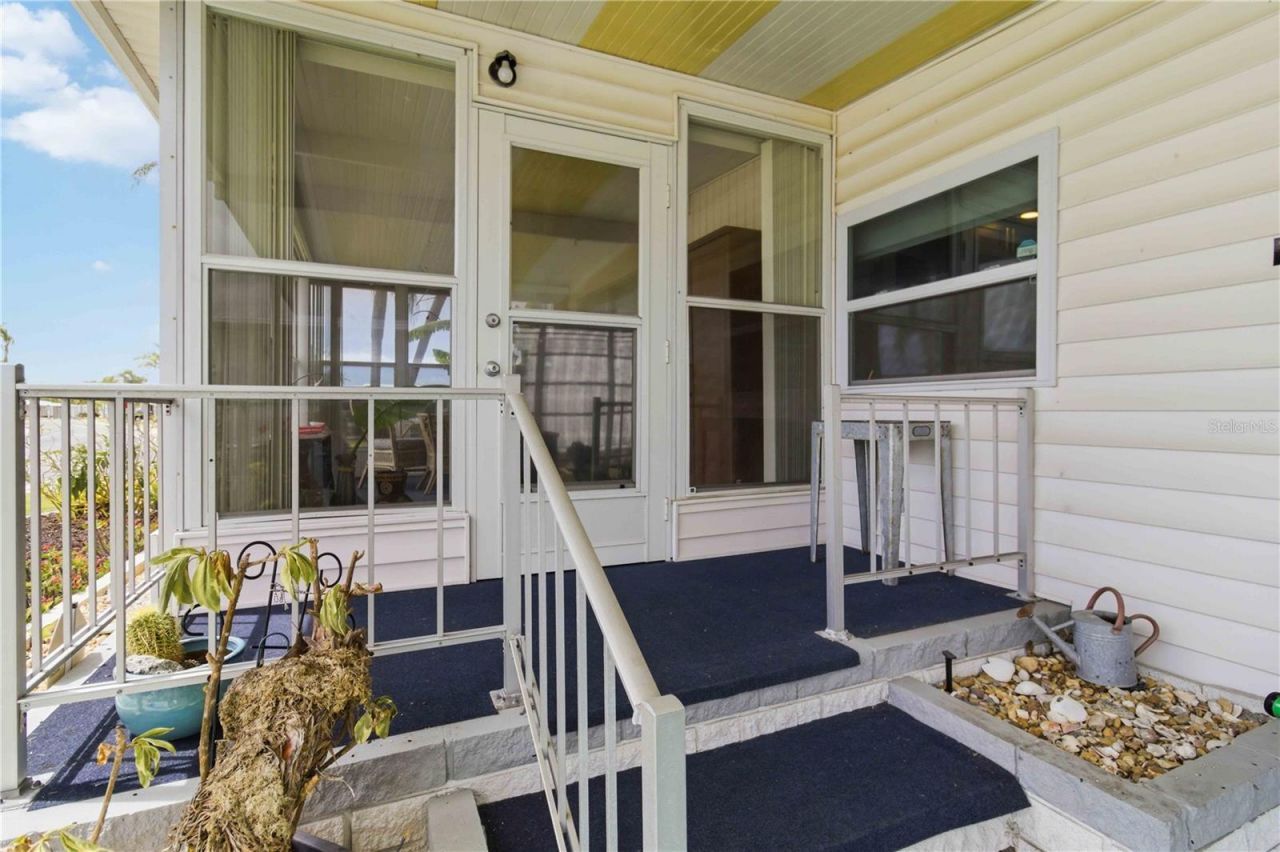 5402 Chateau Lane , Bradenton, FL 34207 Photo