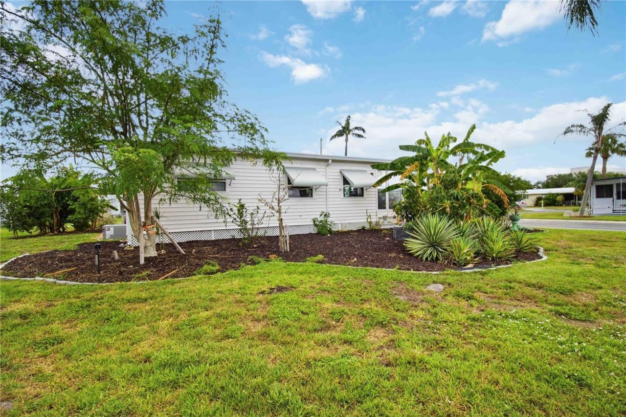5402 Chateau Lane , Bradenton, FL 34207 Photo
