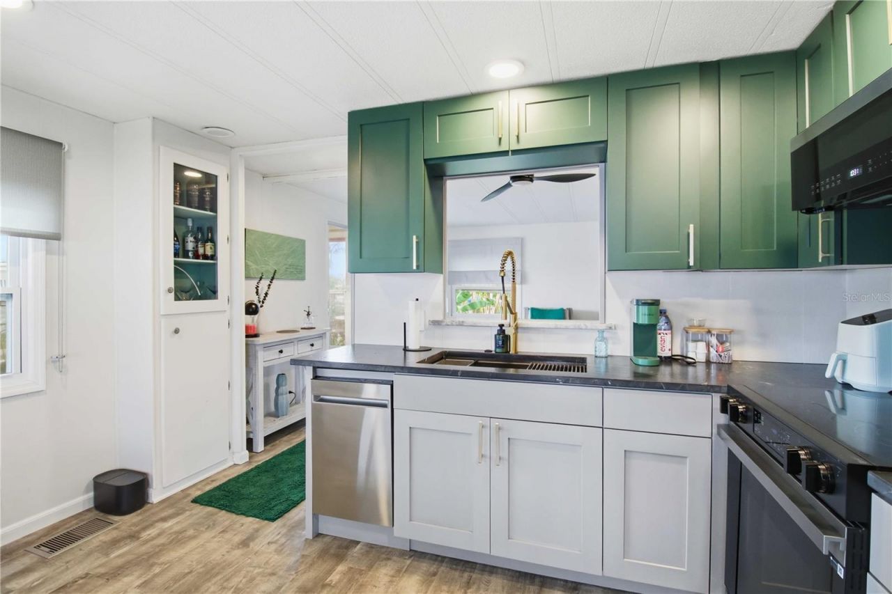 5402 Chateau Lane , Bradenton, FL 34207 Photo