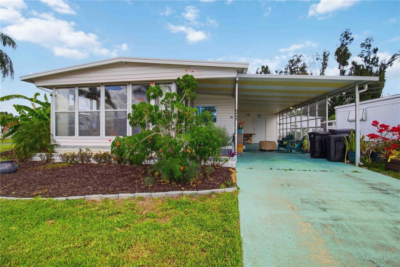 5402 Chateau Lane , Bradenton, FL 34207 Photo
