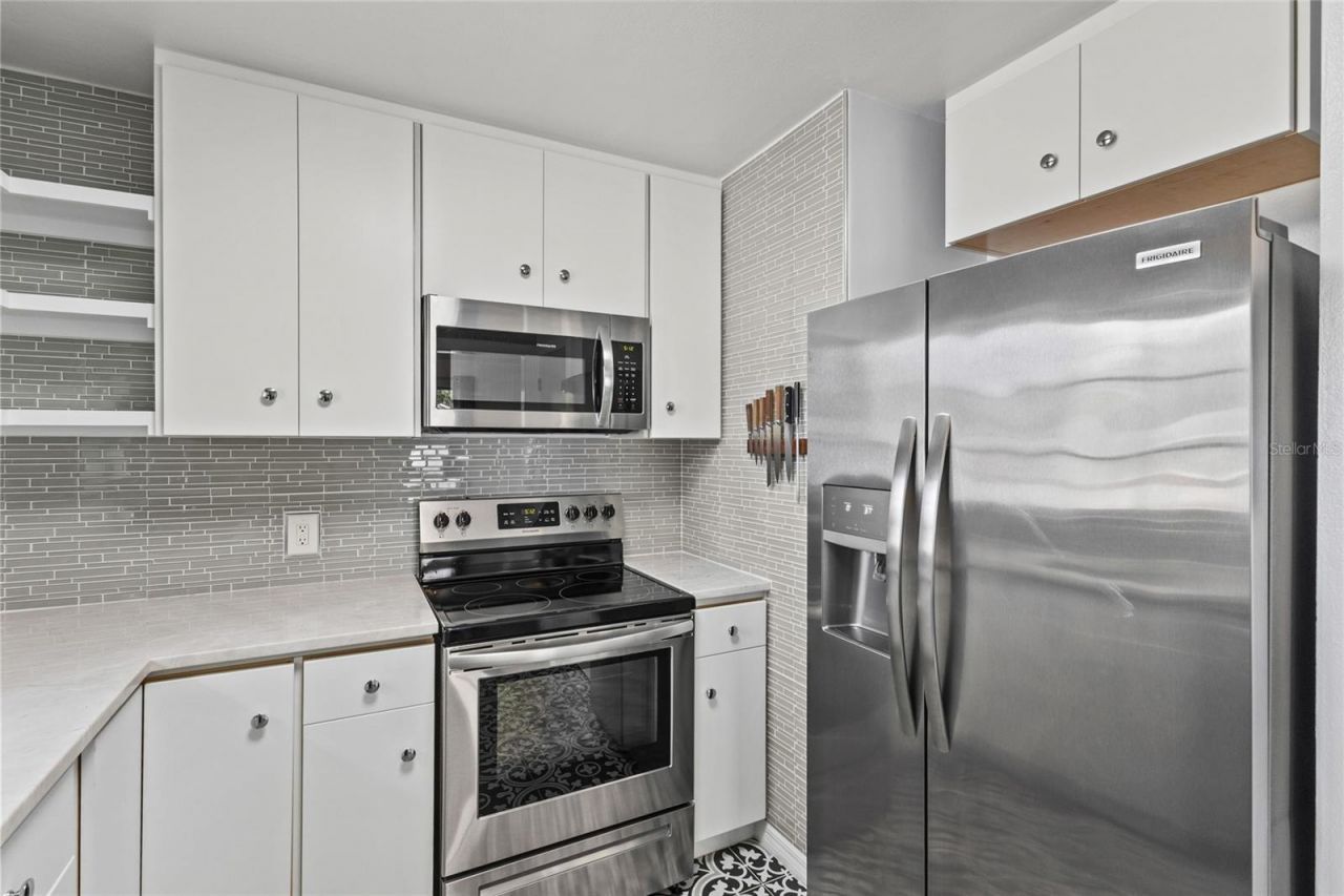 2450 49th Street S, Saint Petersburg, FL 33711 Photo