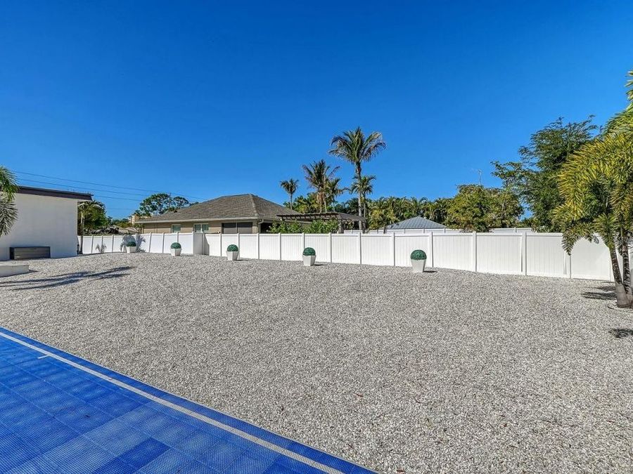 Property Image 62