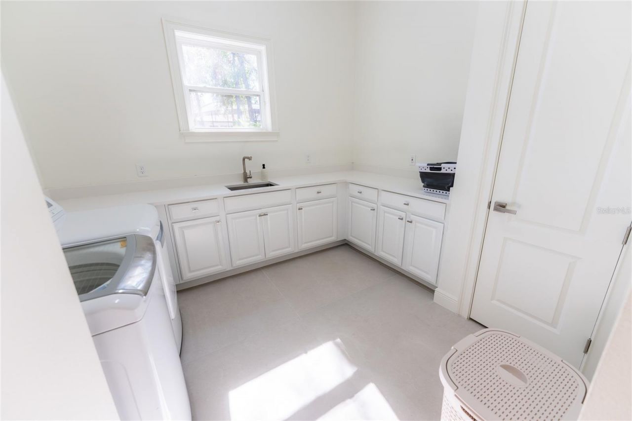 2041 Lake Fischer Cove Lane , Gotha, FL 34734 Photo