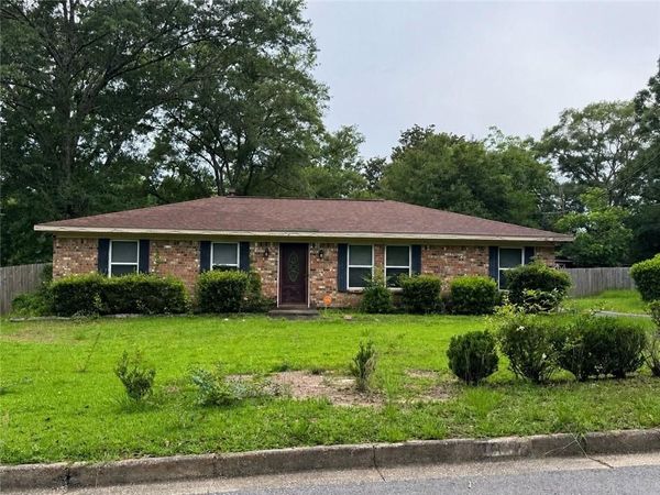 2316 Woodland Road , Mobile, AL 36693