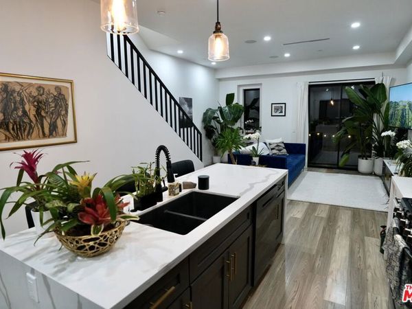 5961 Fountain Avenue , Los Angeles, CA 90028