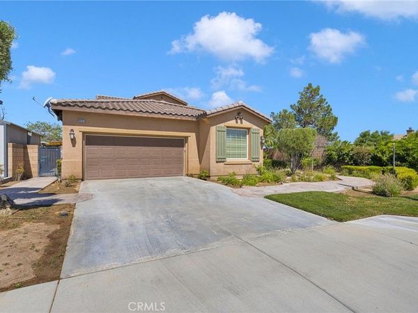 43157 62nd W, Lancaster, CA 93536