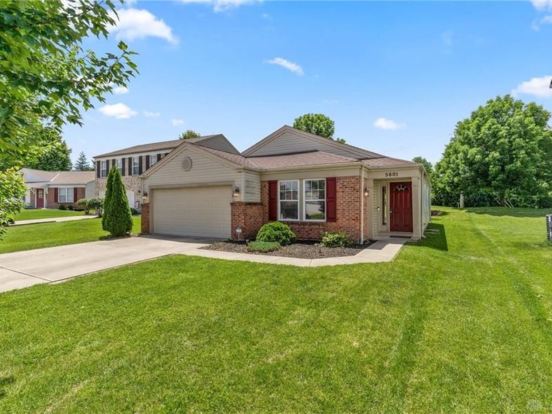 5601 Sterling Court, South Lebanon, OH 45065 Photo 2