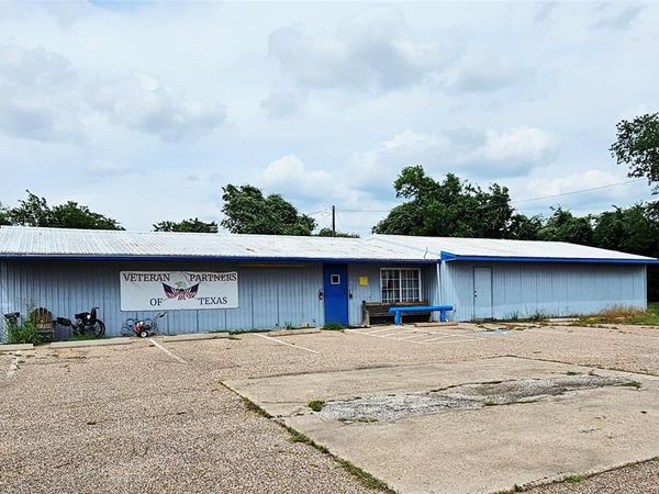 972 Fm 1365, Mexia, TX 76667