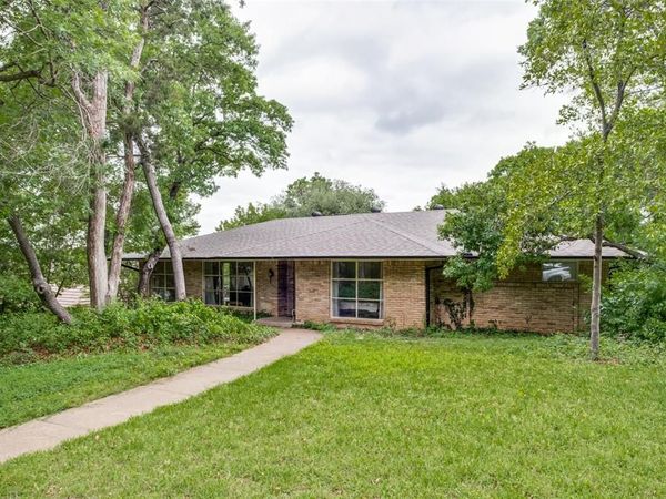 1723 Timbergrove Circle , Dallas, TX 75208
