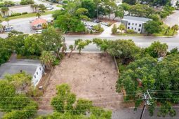 1103 Palm Boulevard photo 4