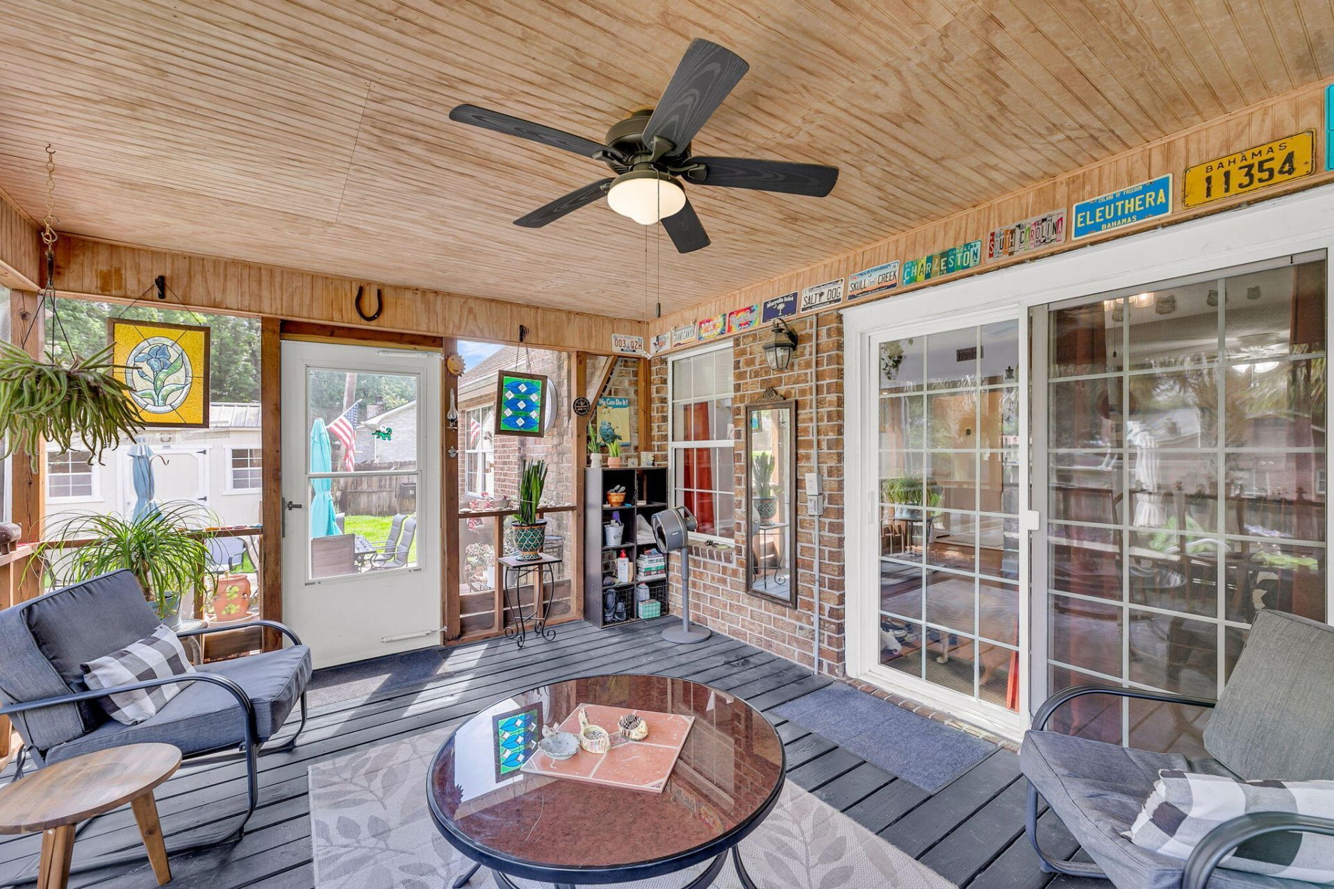 136 Stewart Street Photo 16