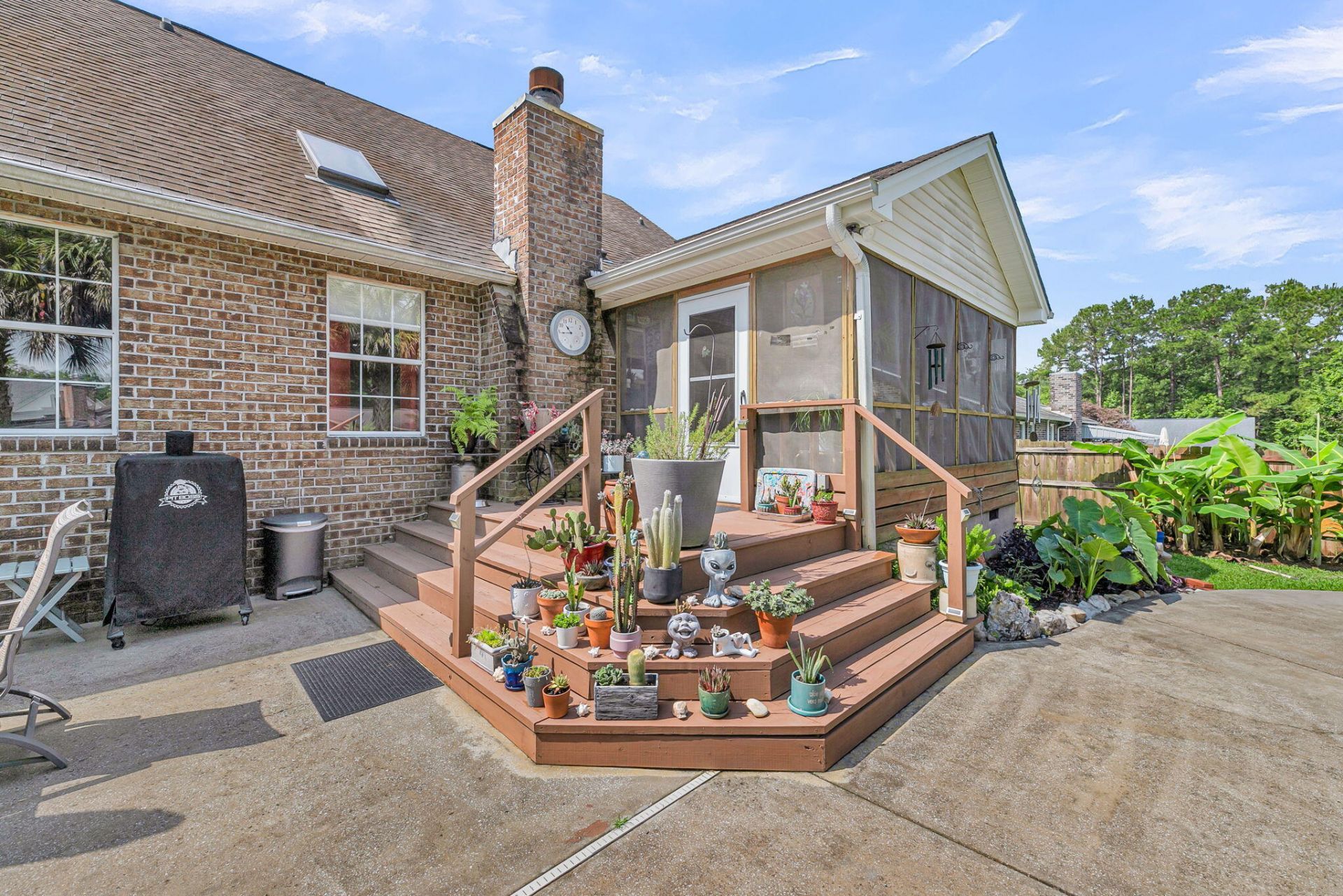 136 Stewart Street Photo 18