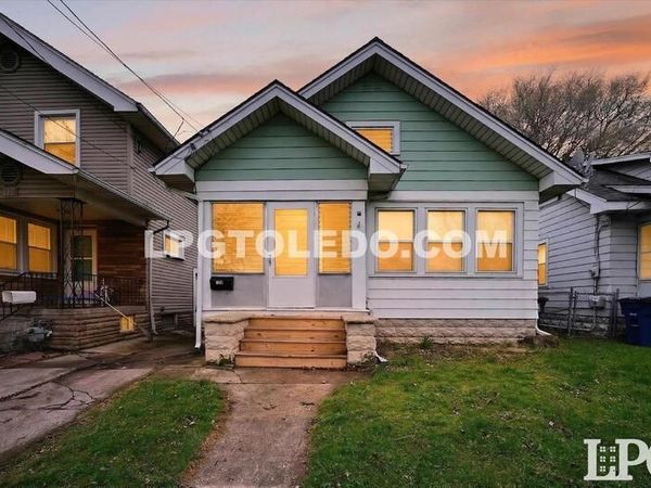 128 Carbon Street , Toledo, OH 43605