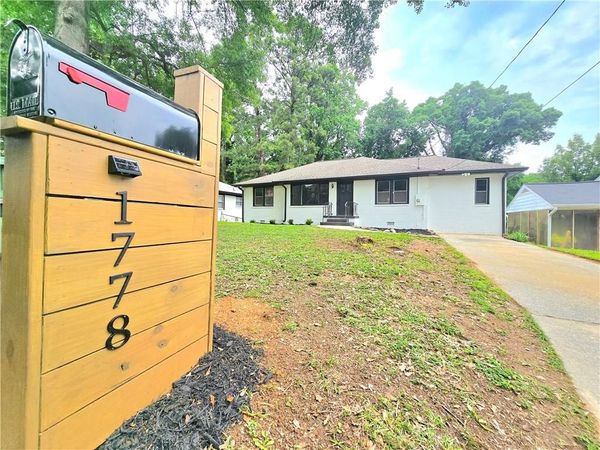 1778 Buckeye Street , Atlanta, GA 30310