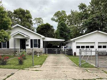 718 Maple Street, Connersville, IN 47331