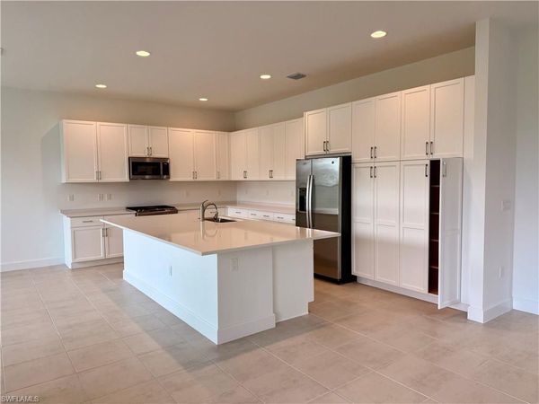 20885 Thistle Leaf LN, ESTERO, FL 33928