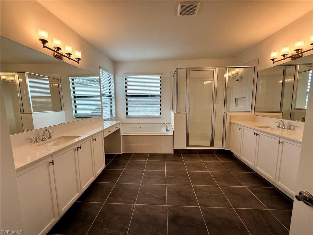 20885 Thistle Leaf Ln, Estero, FL 33928 Photo
