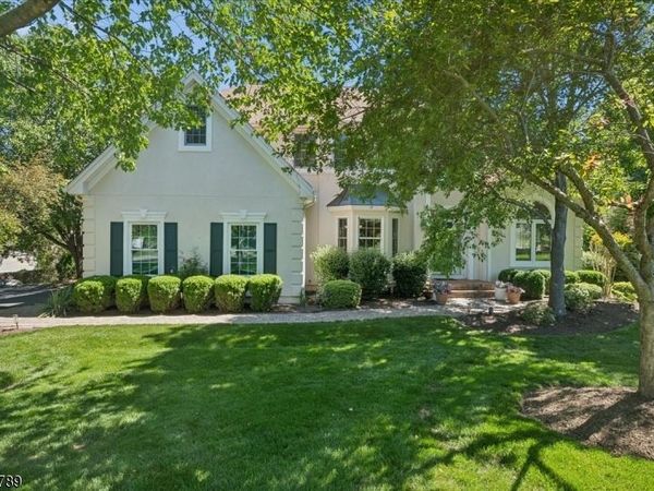 14 Old Warson Ct, Montgomery, NJ 08558