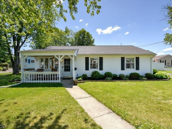 14 Adamsville Rd, Bridgewater, NJ 08807